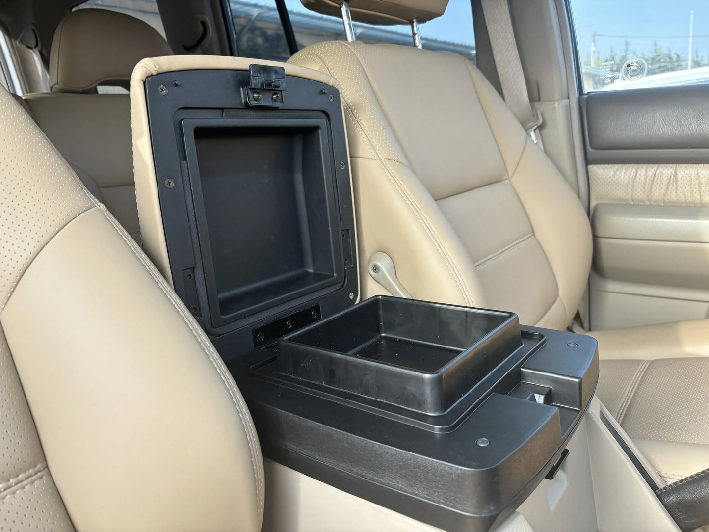 Nissan Patrol Y61 Centre Console Storage